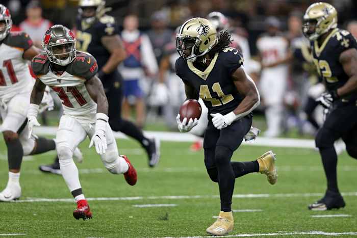 Oct 6, 2019; New Orleans Saints running back Alvin Kamara (41) runs the ball against the Tampa Bay Buccaneers. Mandatory Credit: Chuck Cook-USA TODAY Sports